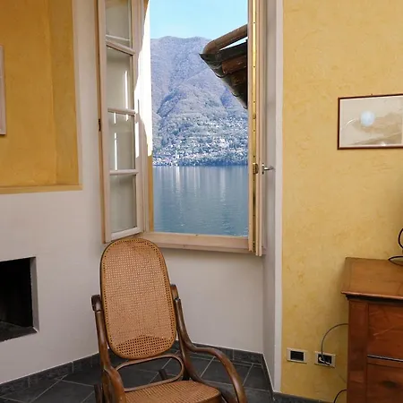 At The Pier Of - The House Of Travelers Apartment Brienno