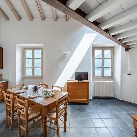 Apartment At The Pier Of - The House Of Travelers